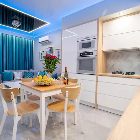 New Vip Blue Warszawa+parking * Wola Mrokowska